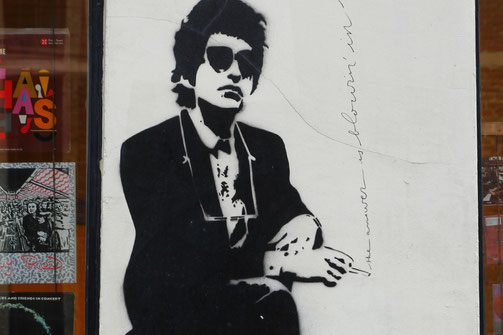street-art-of-brussels-street-art-europe-bob-dylan-graffiti street-art-of-brussels-street-art-europe-bob-dylan-graffiti